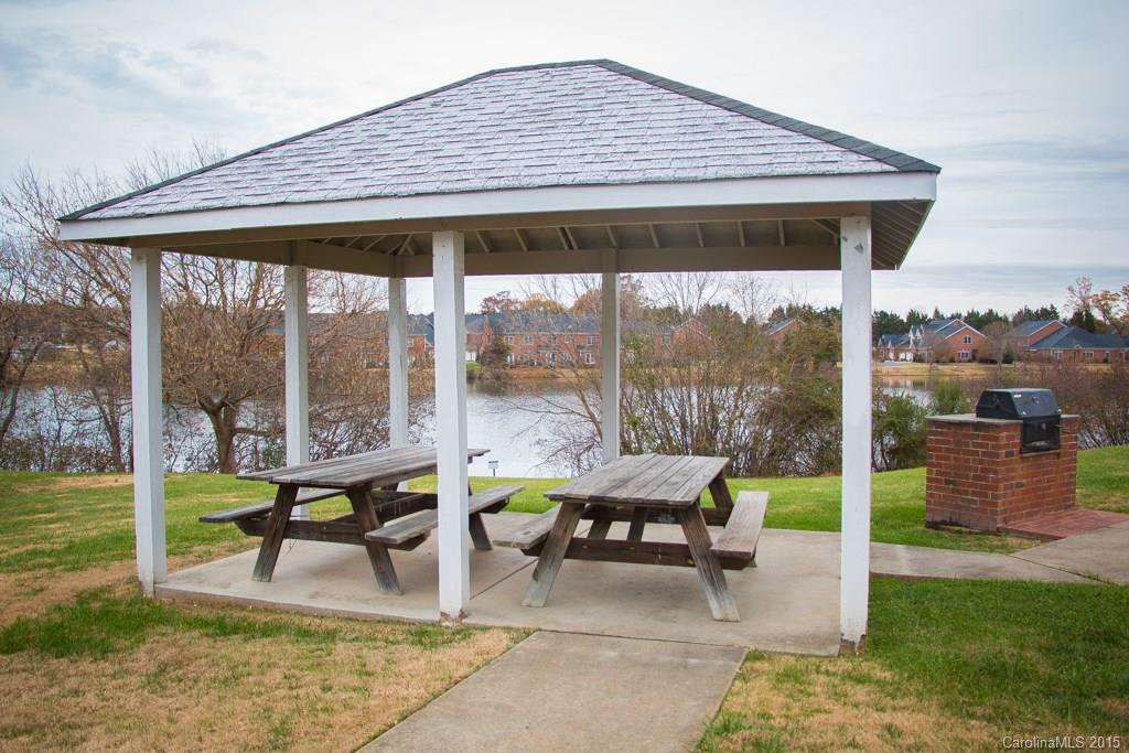 Beacon Knoll - Residential