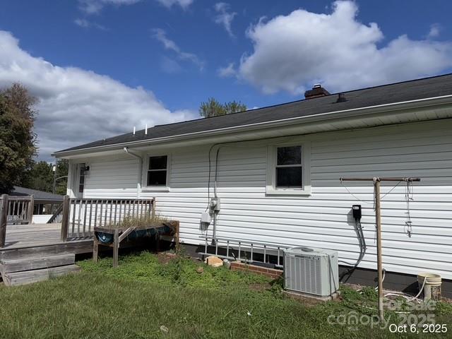713 Circle Drive NE