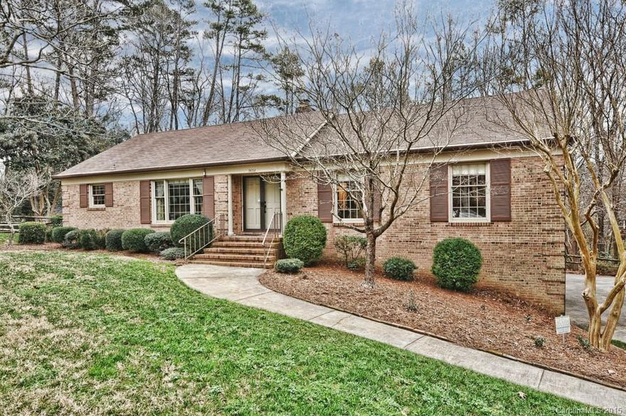 Meticulously maintained ranch/basement home on 1.5 acres. Large kitchen has access to enclosed porch overlooking wooded, private lot. 2 fireplaces. Convenient to Phillips Place, Harris YMCA, SouthPark & BWE swim club. Fireplaces sold "as is" - no known problems.