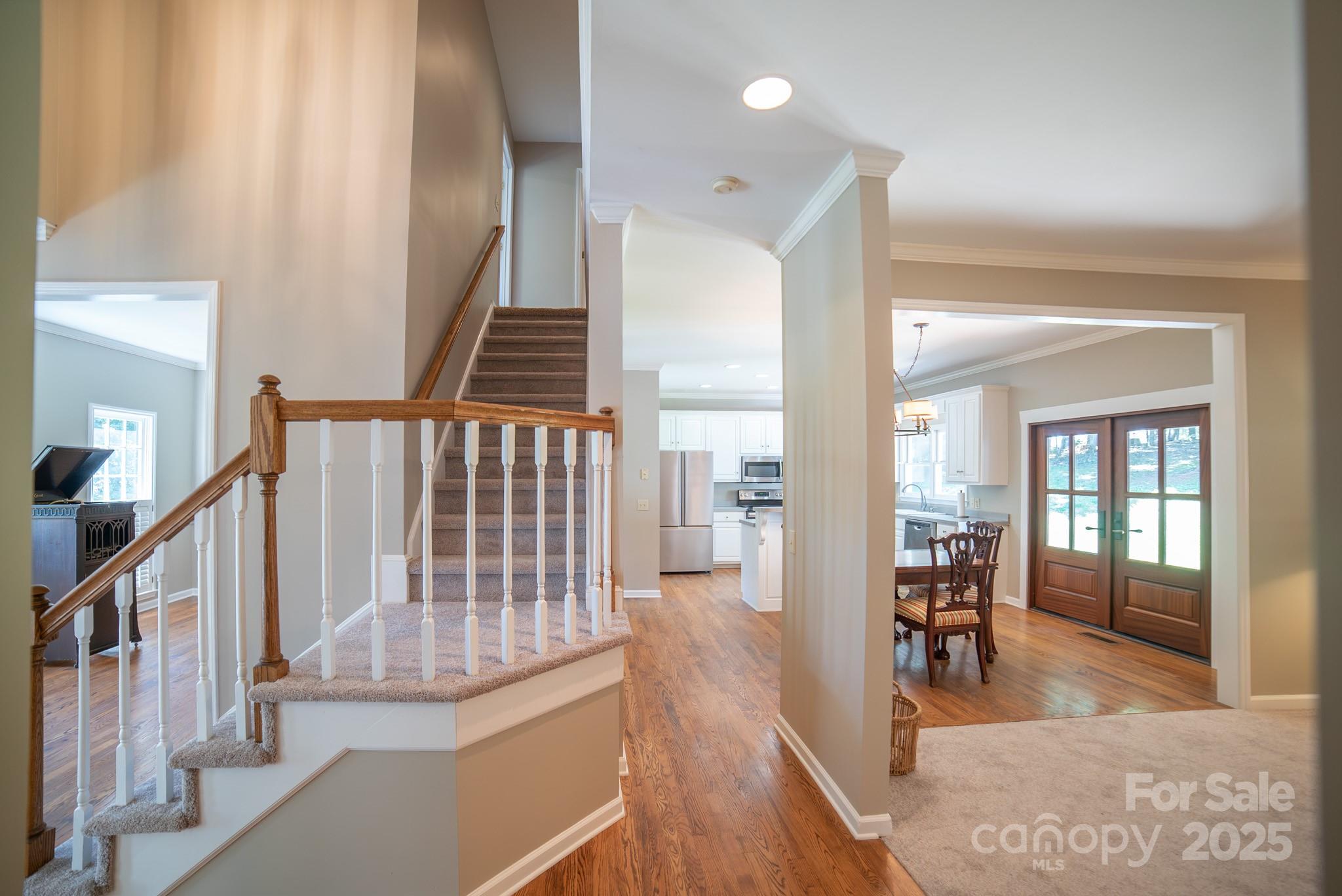 310 La Foret Drive