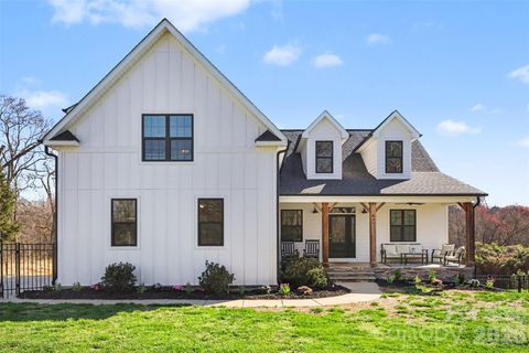 842 Patterson Farm Road Mooresville NC 28115