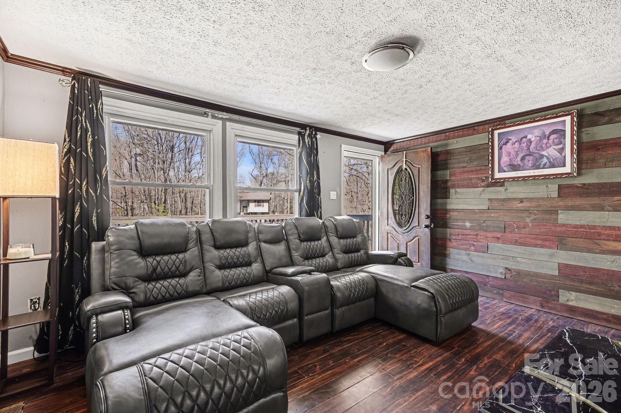 Country Creek - Residential