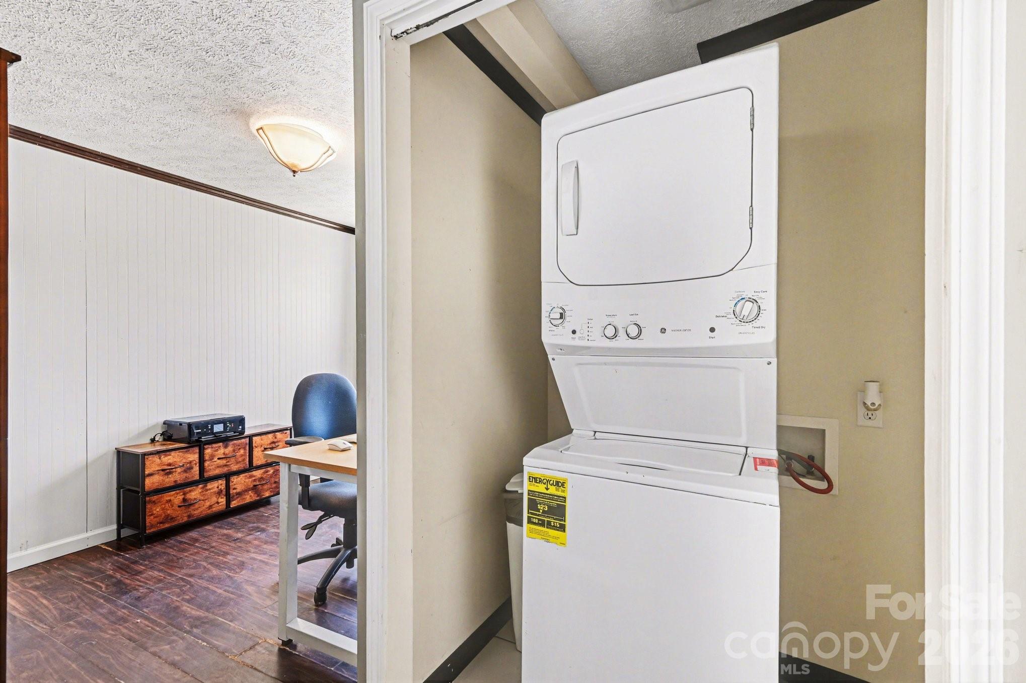 Country Creek - Residential