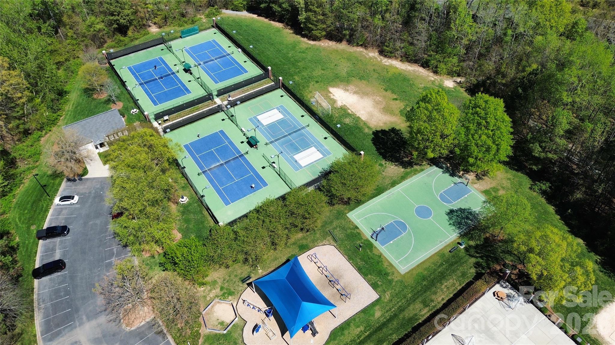 The Gates at Bridgehampton - Residential