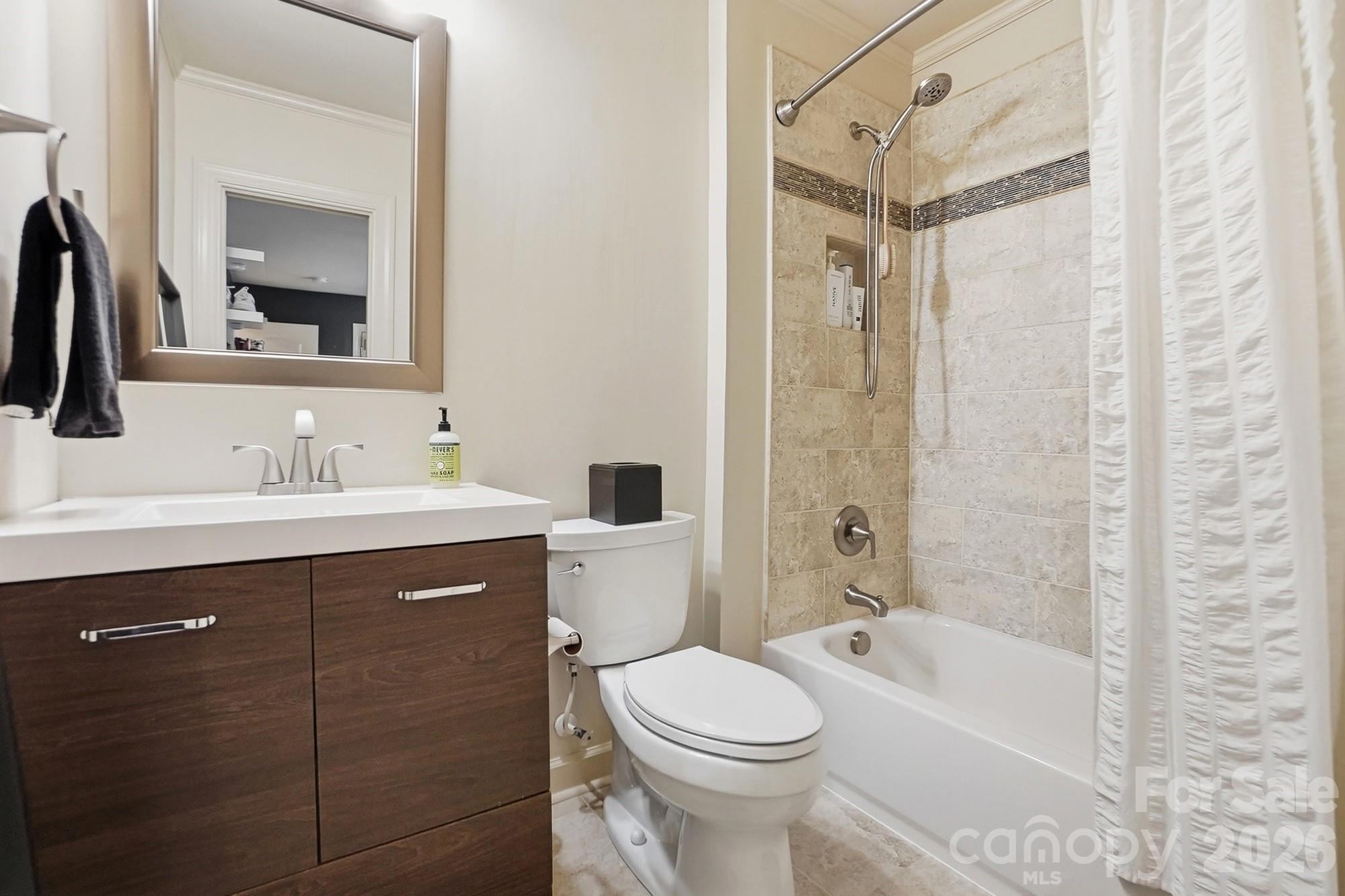 The Gates at Bridgehampton - Residential