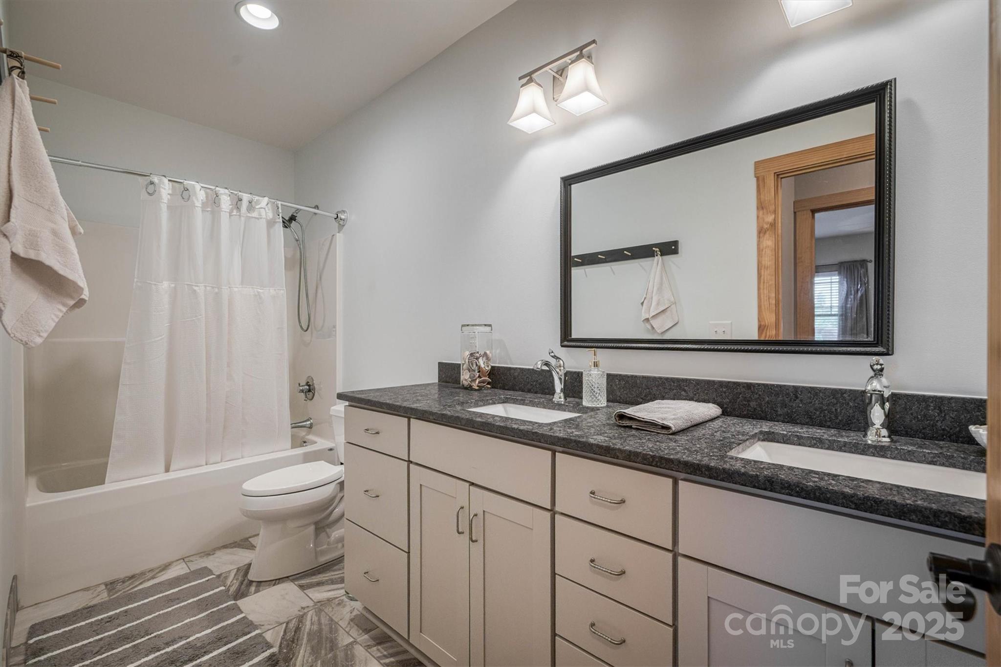 Grandview Peaks - Residential