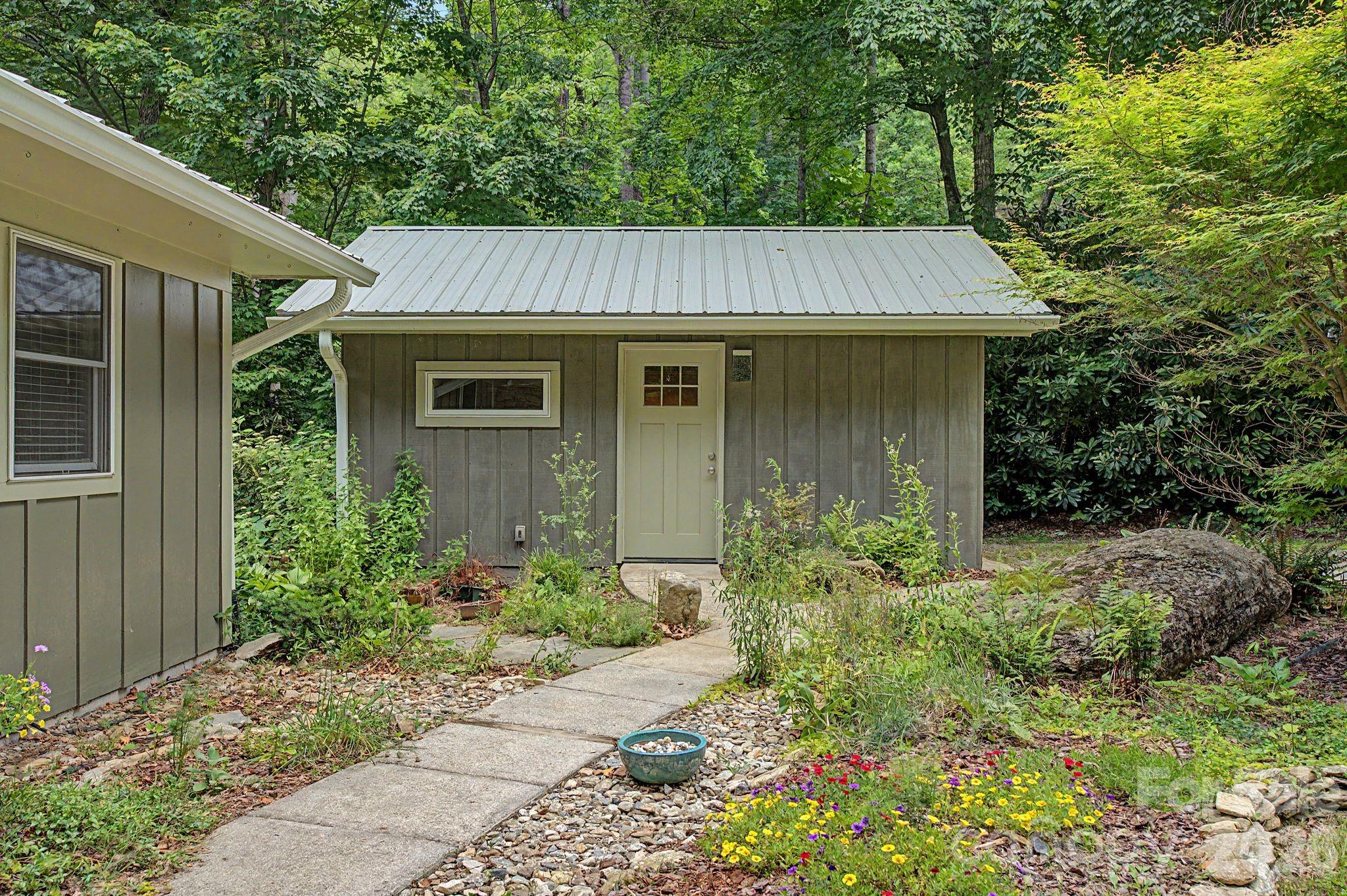 878 Garren Creek Road