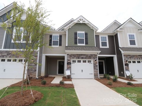 Photo of 1129 Overbrook Place, Wingate, NC 28174 (MLS # 4249388) Photo of 1129 Overbrook Place, Wingate, NC 28174 (MLS # 4249388)