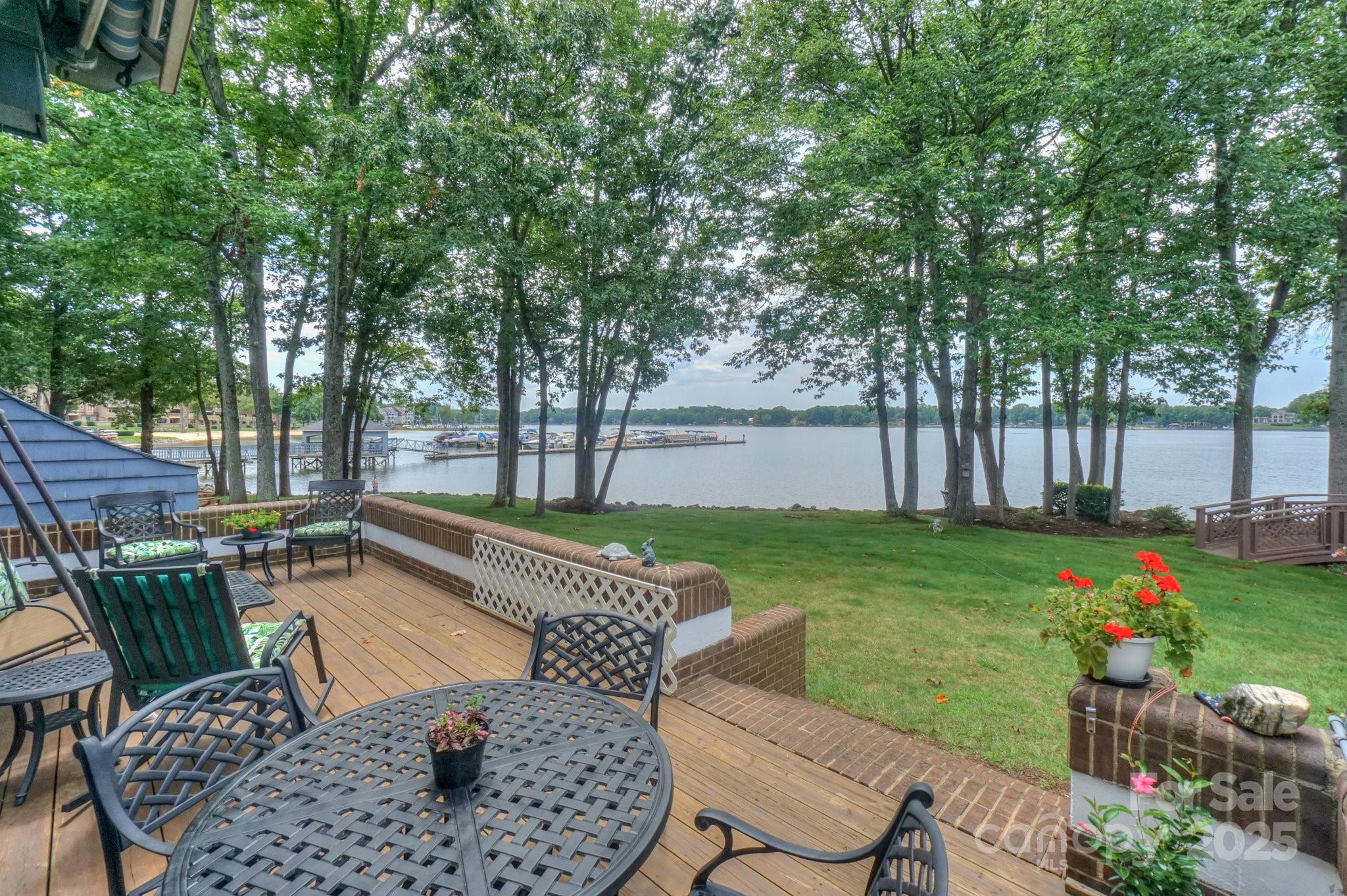 405 Northwest Drive