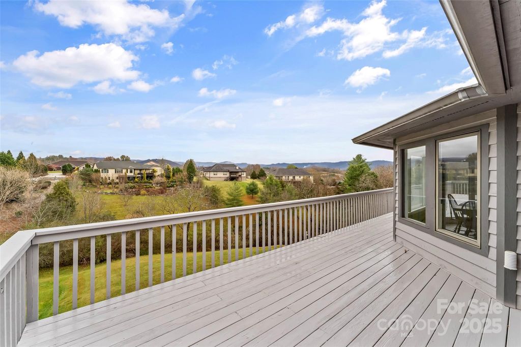 listing image 0