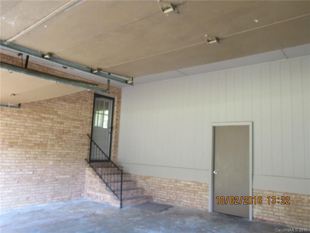 Woodland Hills - Residential