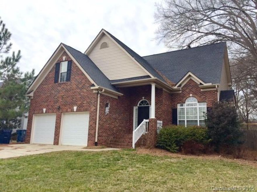 Wonderful Newer (2004) 1.5 Story House on Over 1/3 Acre Flat Lot w/ 4BR + Bonus! Open Floor Plan w/ Gourmet Kitchen opens to Dining Room & 2 Story Great Room. Stainless Steel Appliances, Hardwood Floors in Main Living Areas Downstairs & Master BR. Master Suite Down features Walk-in Closet & Master Bath with Garden Tub & Separate Shower, as well as Dual Vanity. Oversized 2 Car Garage. Bonus/Media/Play Room Up could be 5th BR. Phenomenal Schools! Large Fenced Backyard. Great Location. A Rare Gem!