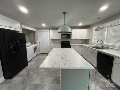 Photo of 199 Crowell Drive SW, Concord, NC 28025 (MLS # 4266309) Photo of 199 Crowell Drive SW, Concord, NC 28025 (MLS # 4266309)