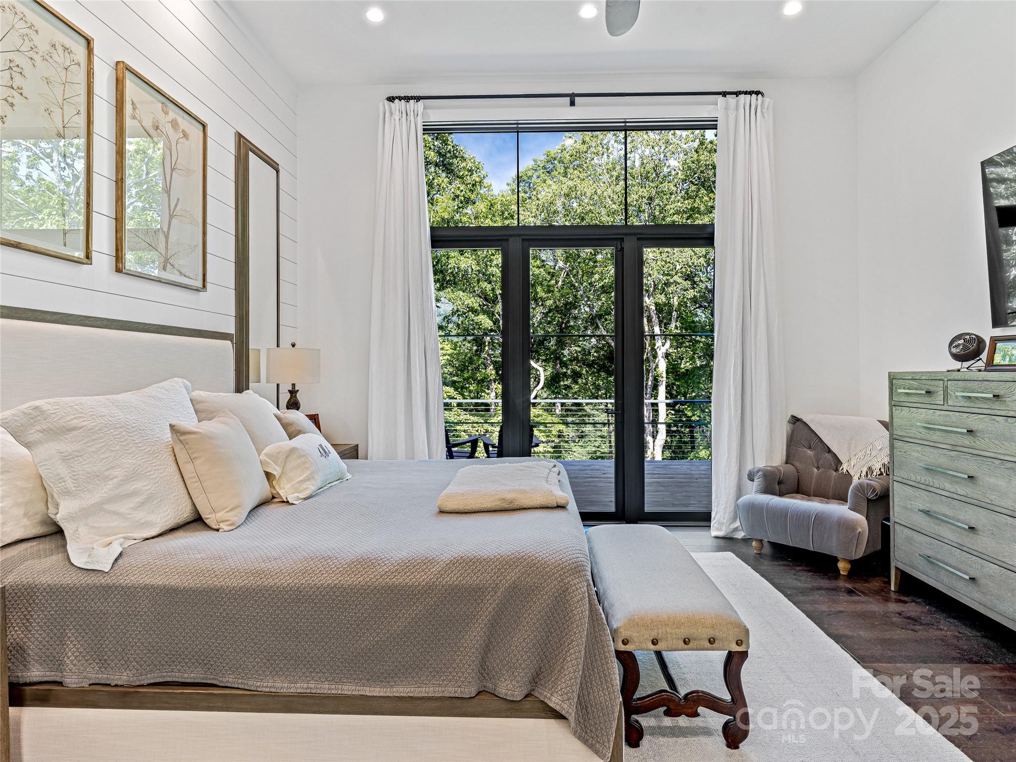 Lake Toxaway Estates - Residential