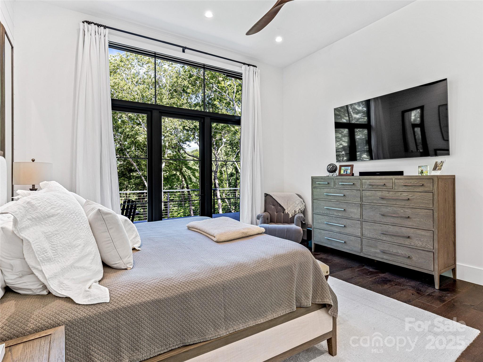 Lake Toxaway Estates - Residential