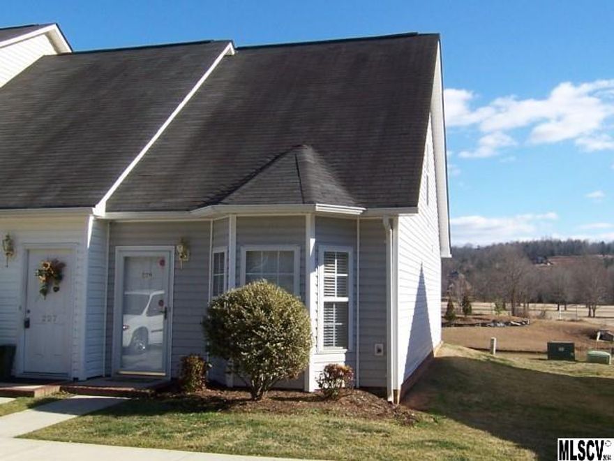 AN IMMACULATE TOWNHOME WITH ELEGANT FEATURES! Wonderfully warm and inviting with soft neutrals & an open layout are complimented by vaulted ceilings, pretty chair rail & plantation blinds allowing loads of natural light to grace this cozy charmer. Being an end unit offers more privacy & you'll love that each floor boasts a BR w/Full BA! This STURDY HOME is 2003-built with 2013 heat/air, all appliances waiting & exterior maintenance/lawn care covered w/LOW HOA fees; so IT'S ABSOLUTELY MOVE-IN READY & MAINTENANCE FREE! Save your time & cash for living; after all, a Donald Ross designed Golf Course is right in your back yard! AND, just around the corner Lenoir's Crossroads leads to adventure in every direction; from the Mountain Top, only minutes away, to Pisgah National Forest... OUR AREA OFFERS IT ALL! When you get back home, kick your shoes off & relax on the back patio while you savor the peaceful view of the pond and picturesque course beyond! YOU'VE GOT TO SEE THIS - CALL TODAY!