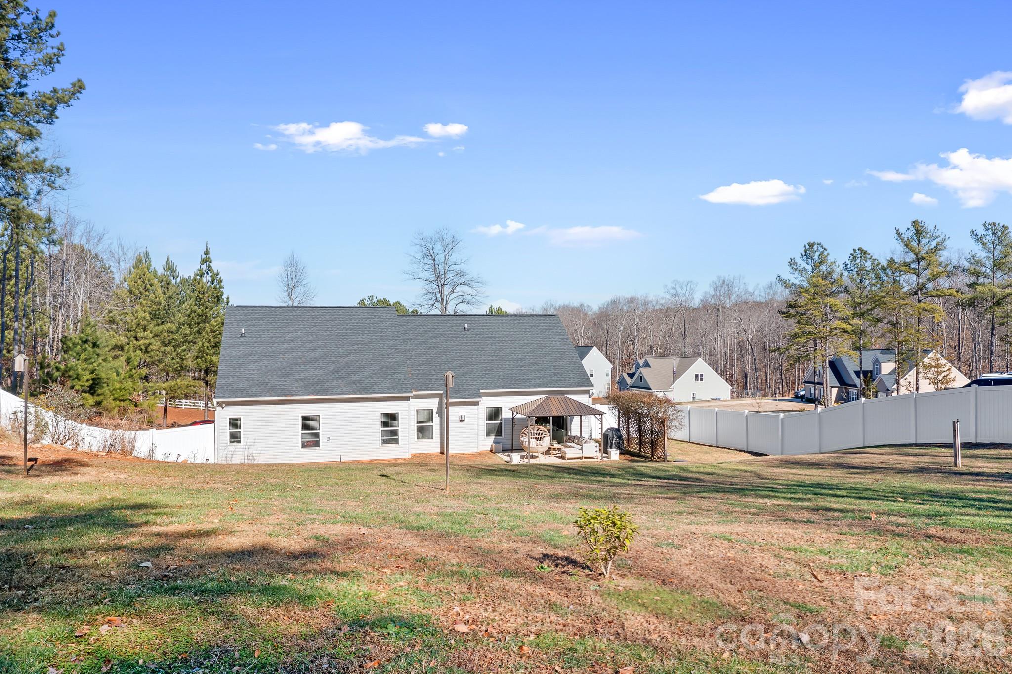 116 Holly Springs Loop