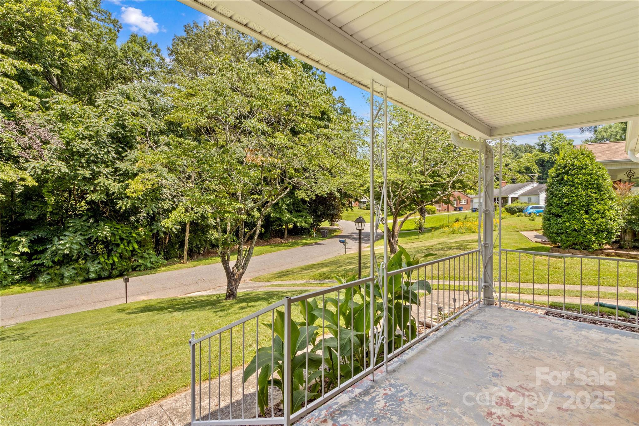 564 Greenway Drive