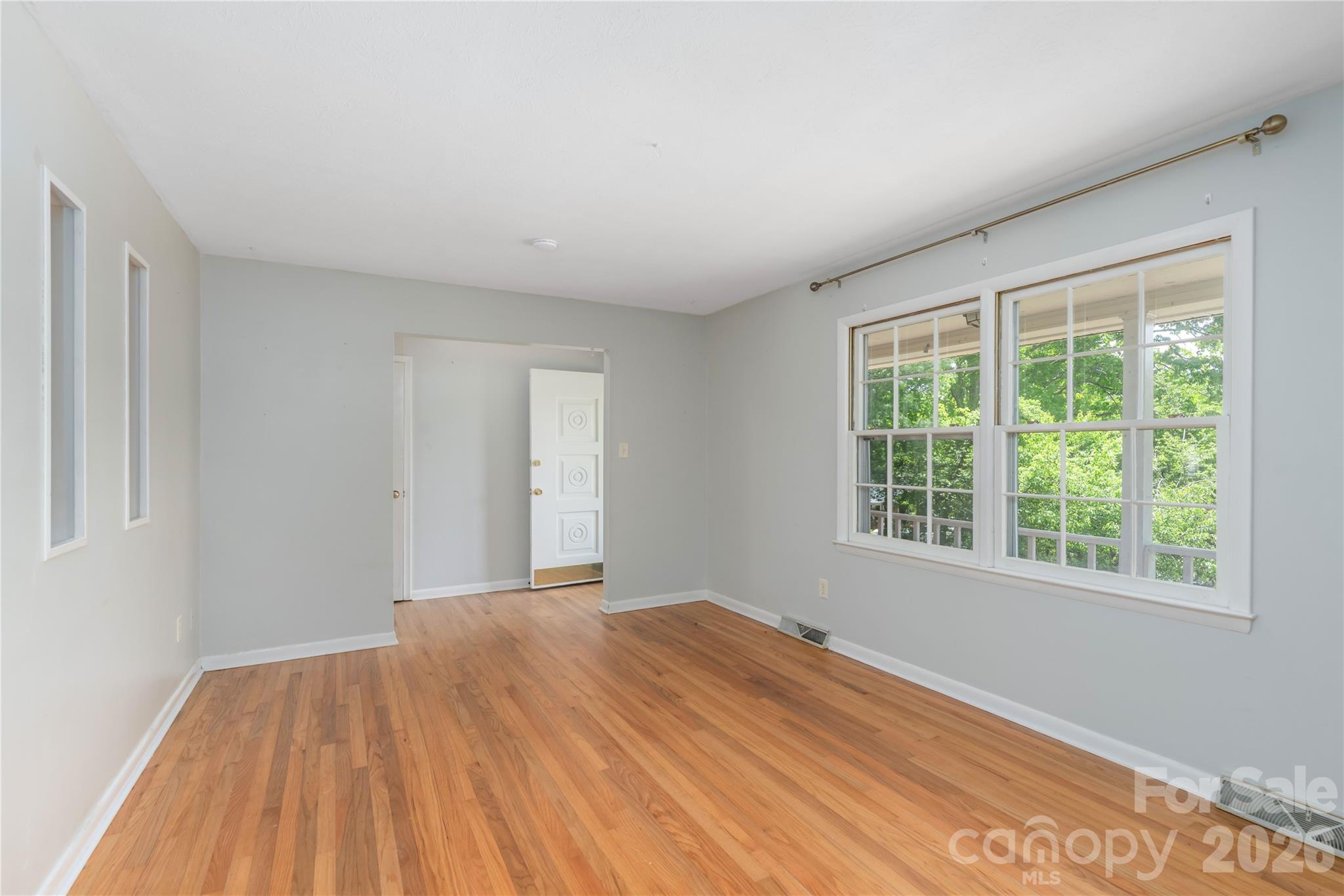 7 Crestview Court
