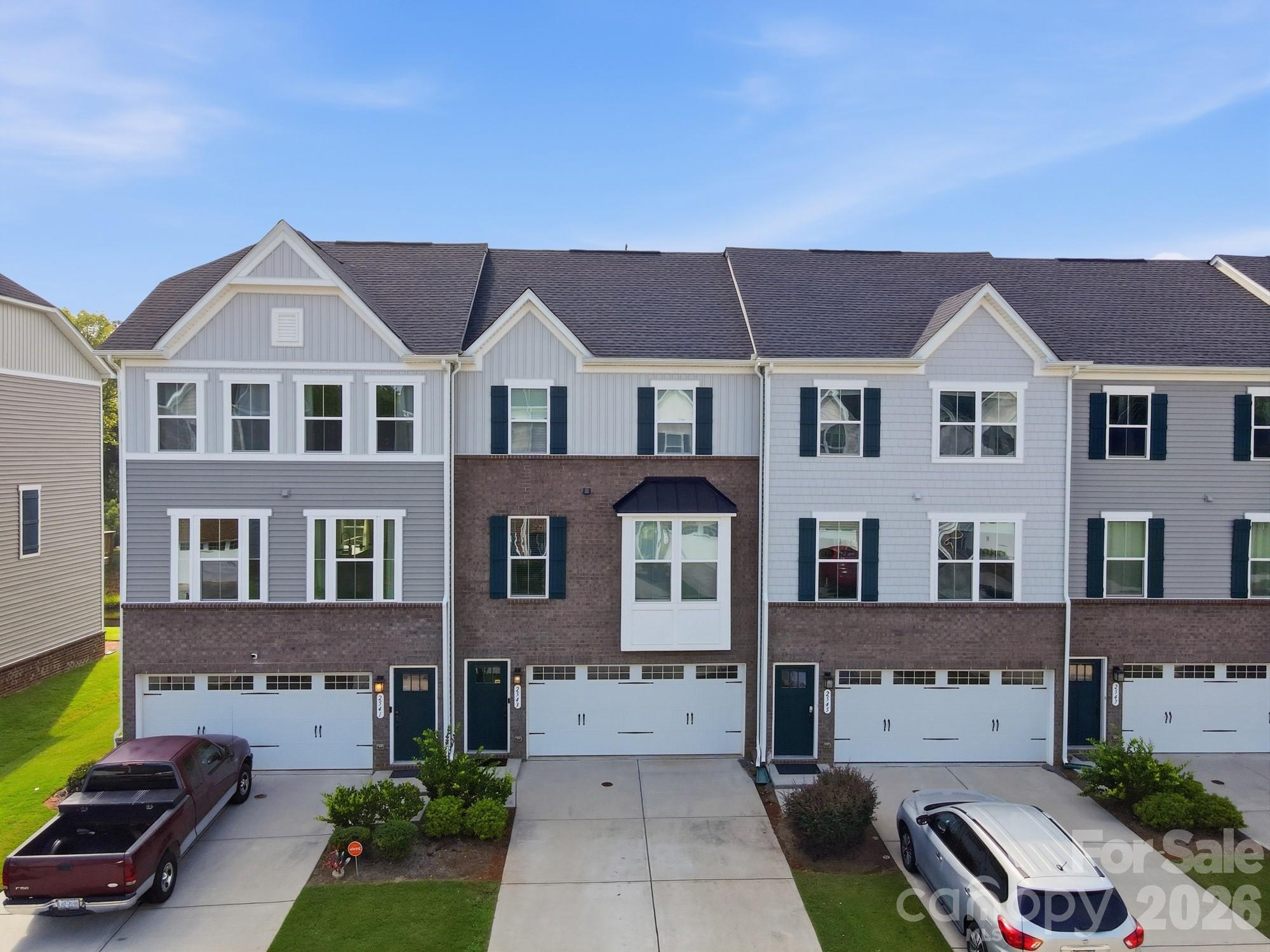 2543 Grantham Place Drive