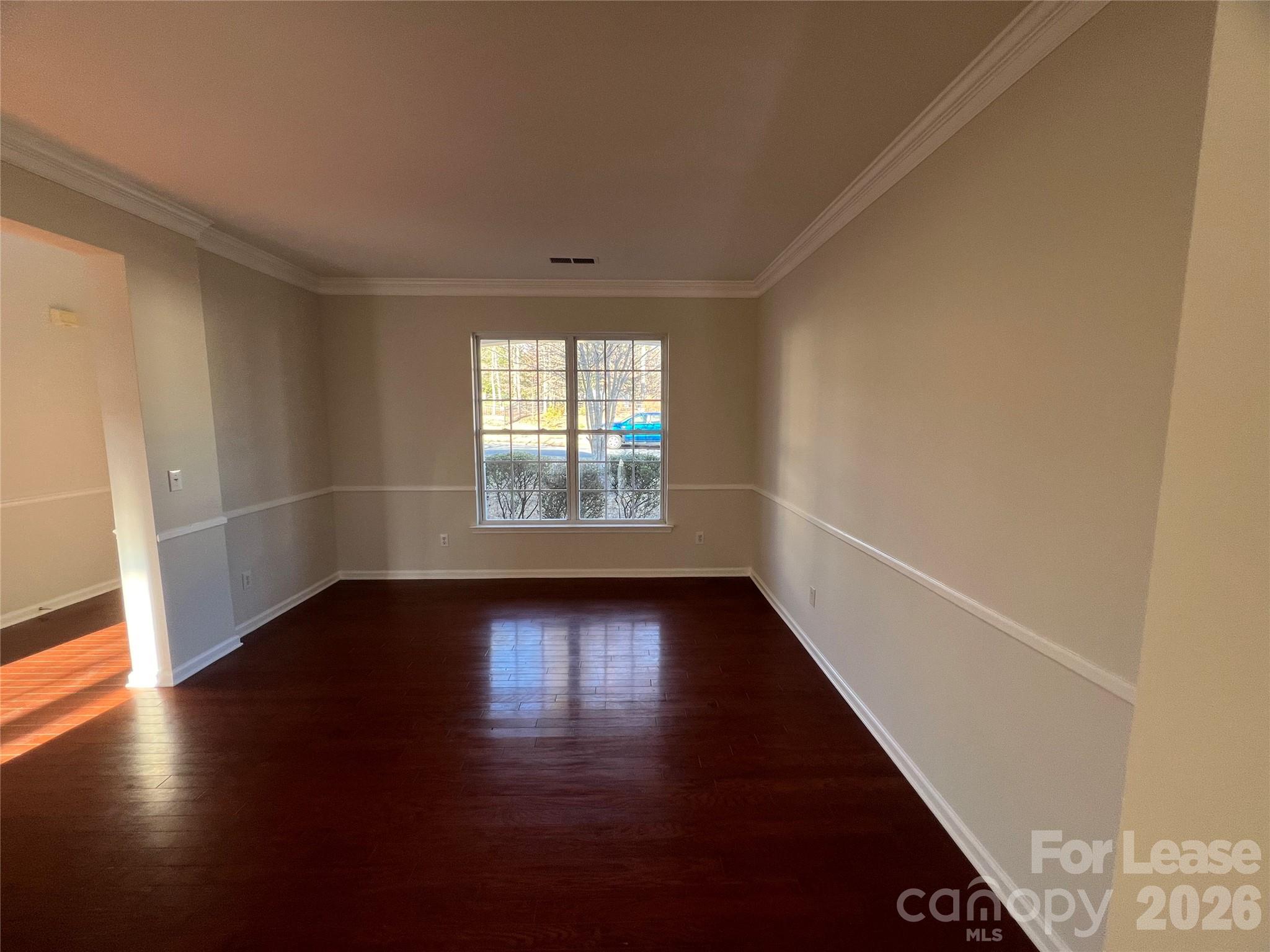 5002 Fine Robe Drive