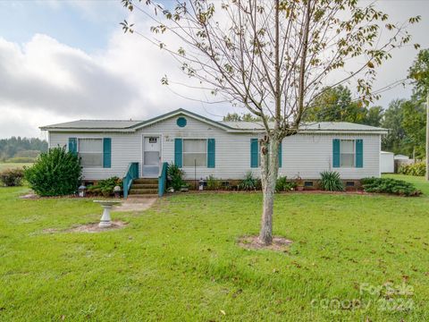 A home in Laurinburg