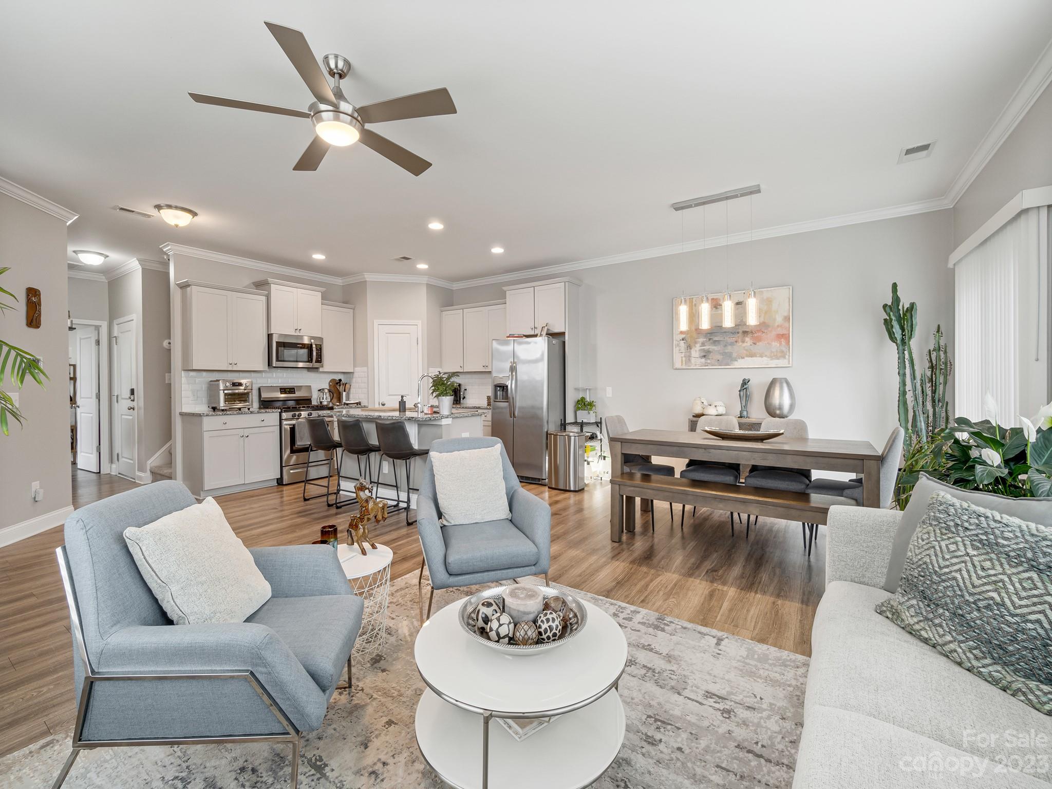 The Woods at Davis Lake - Residential