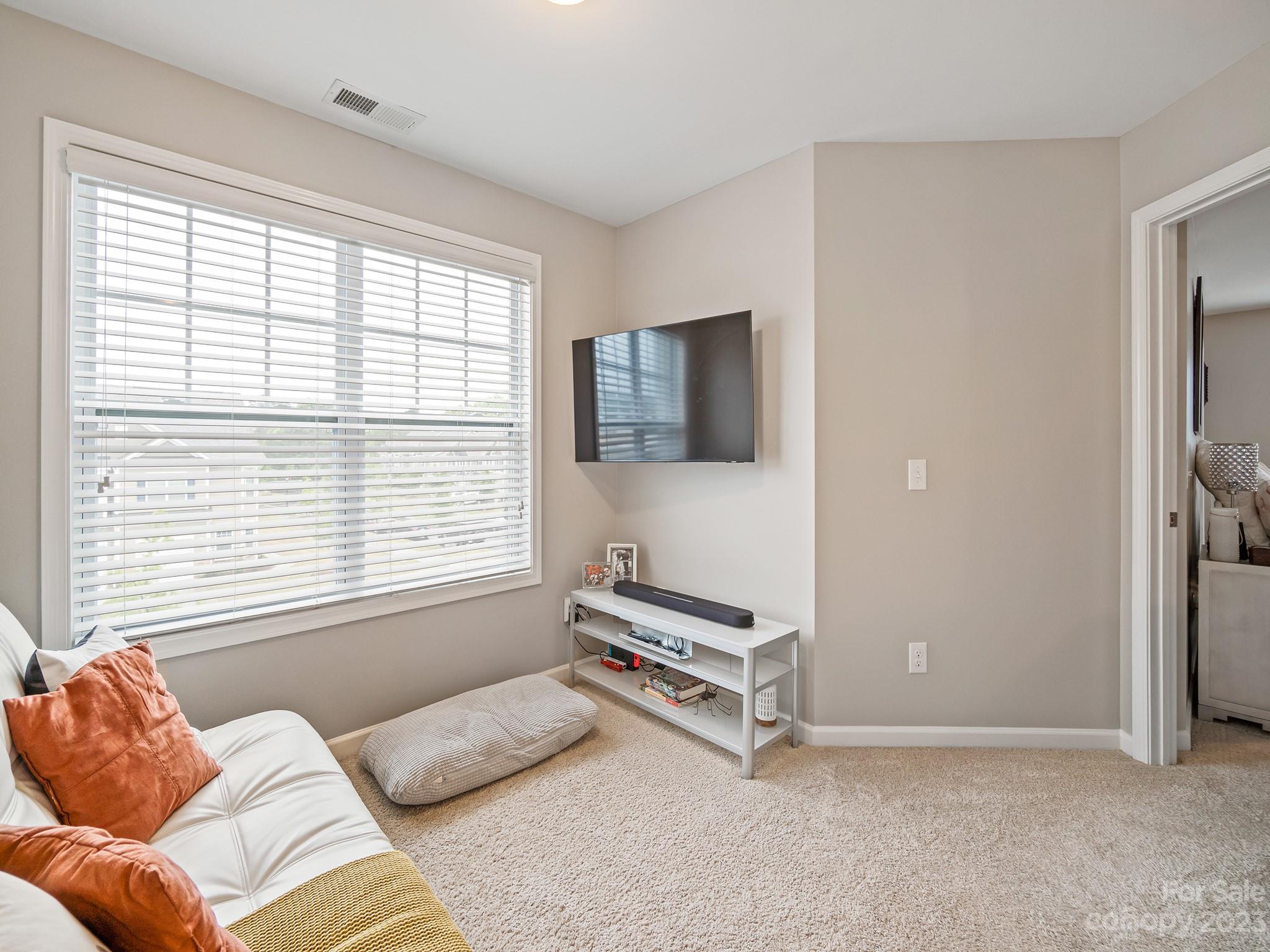 The Woods at Davis Lake - Residential