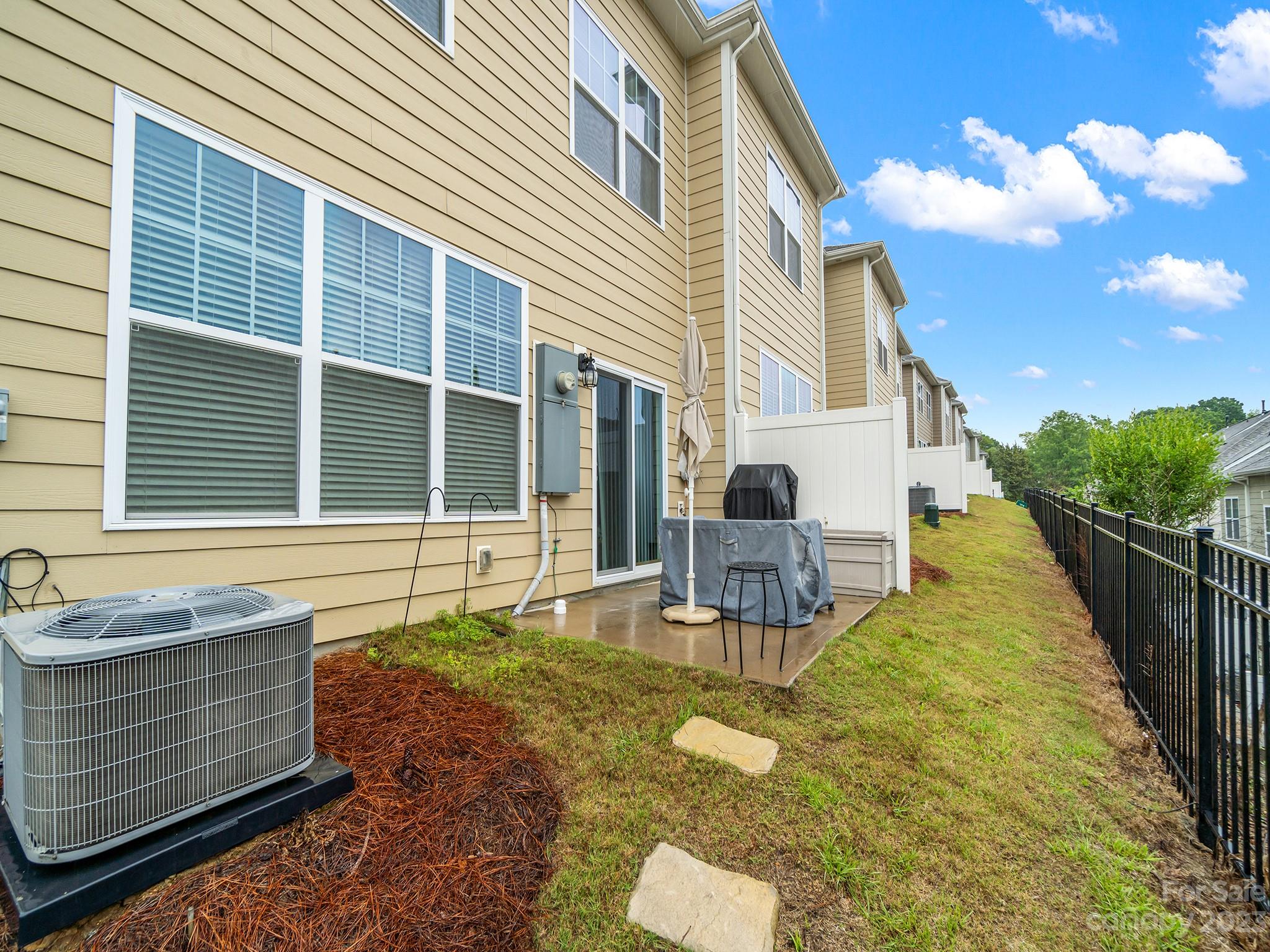 The Woods at Davis Lake - Residential