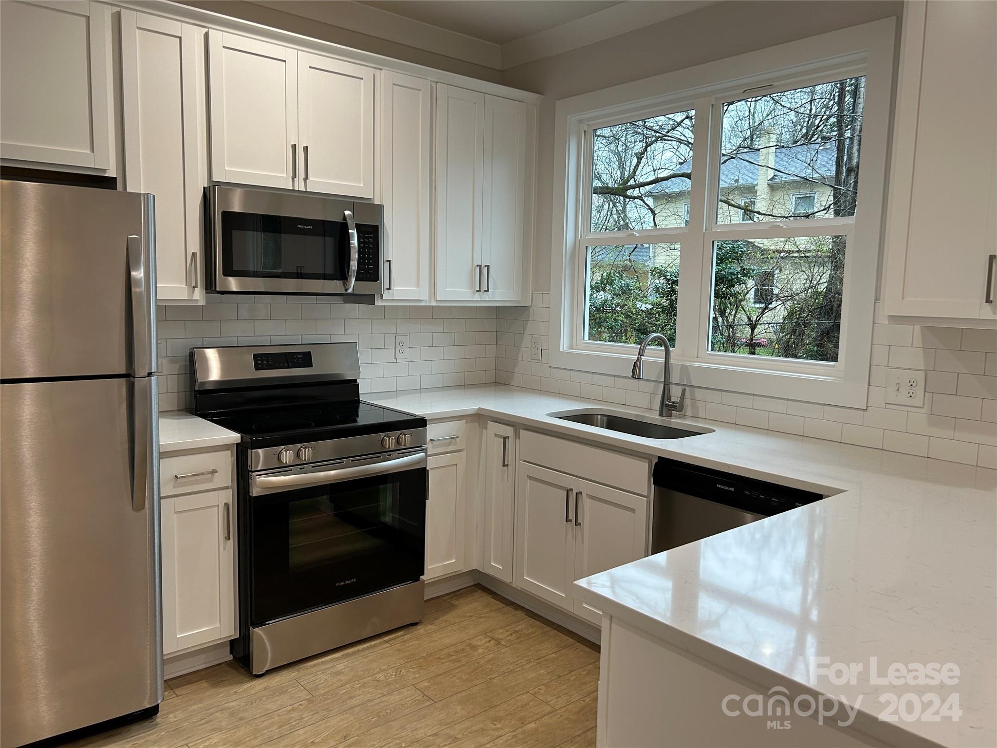 Oakhurst - Residential Lease