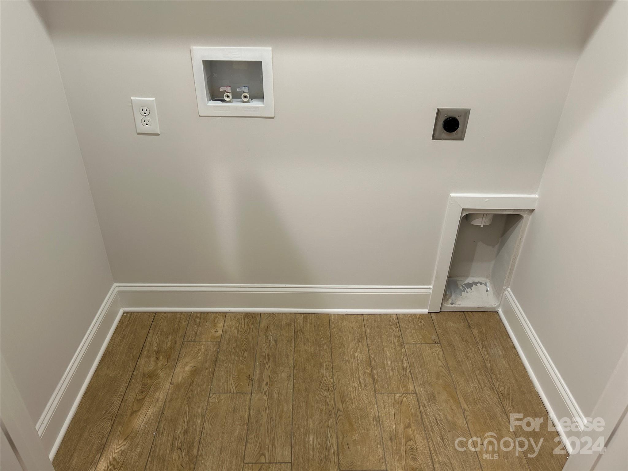 Oakhurst - Residential Lease