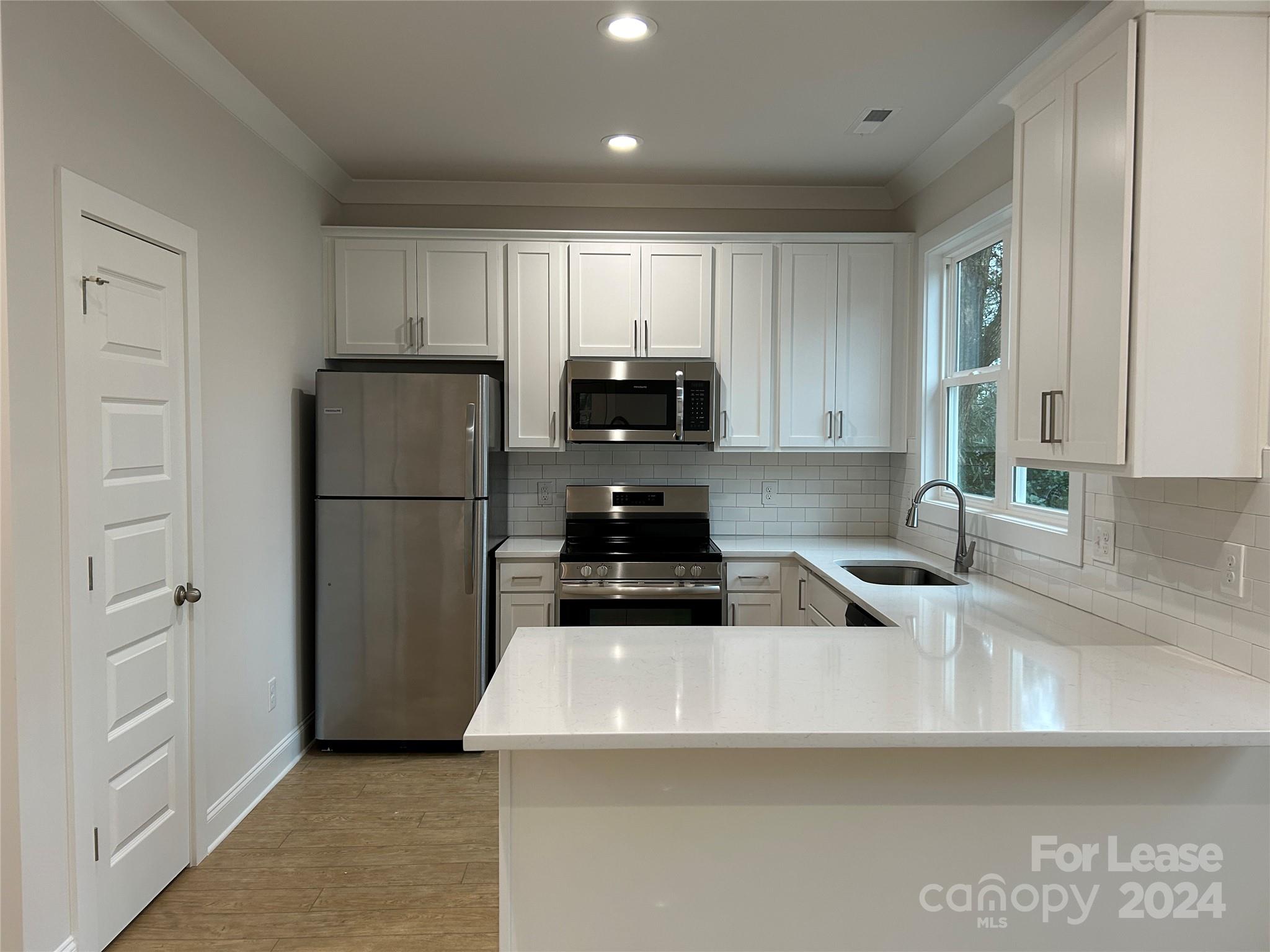 Oakhurst - Residential Lease