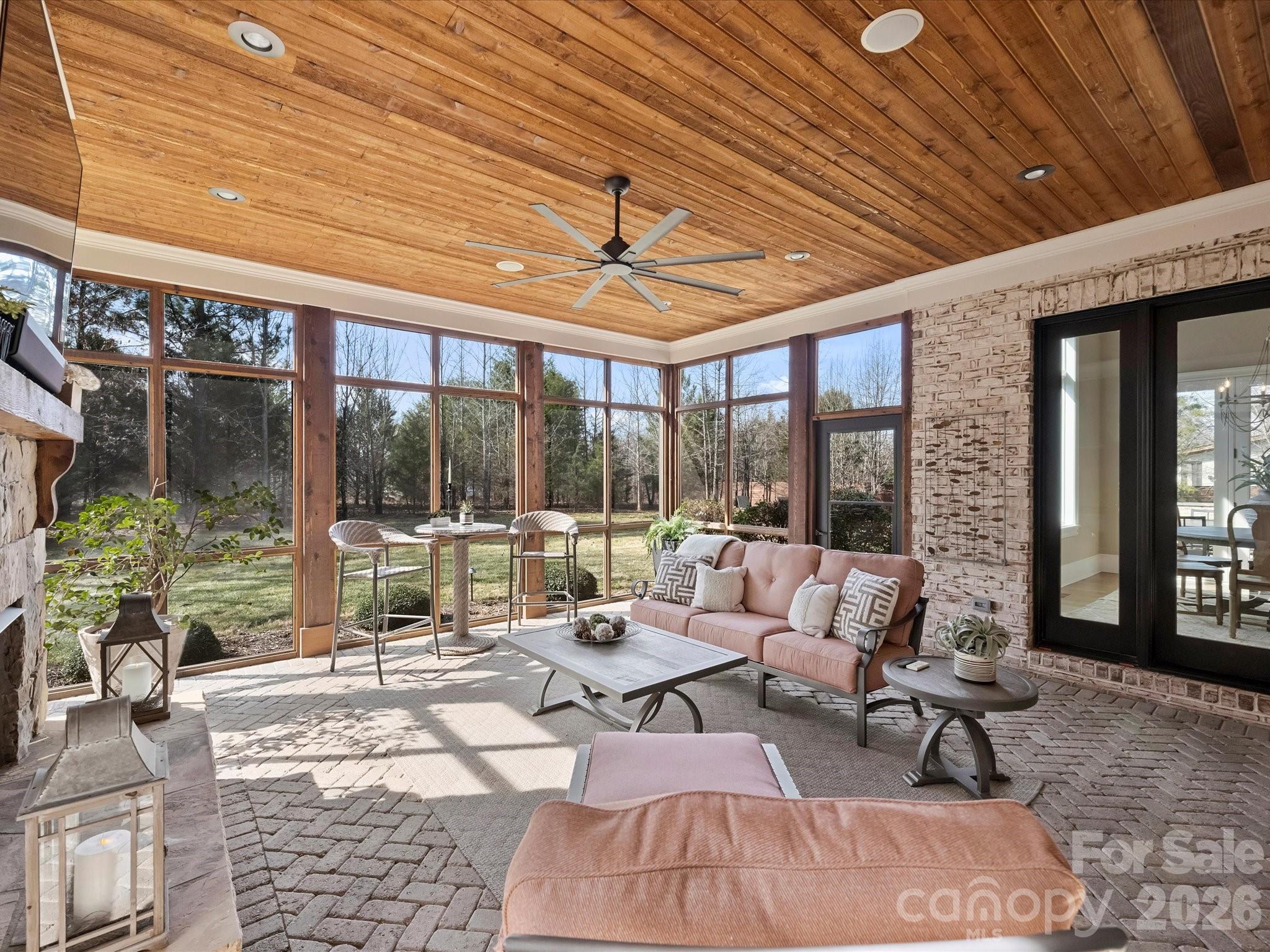 Cardinal Crest - Residential