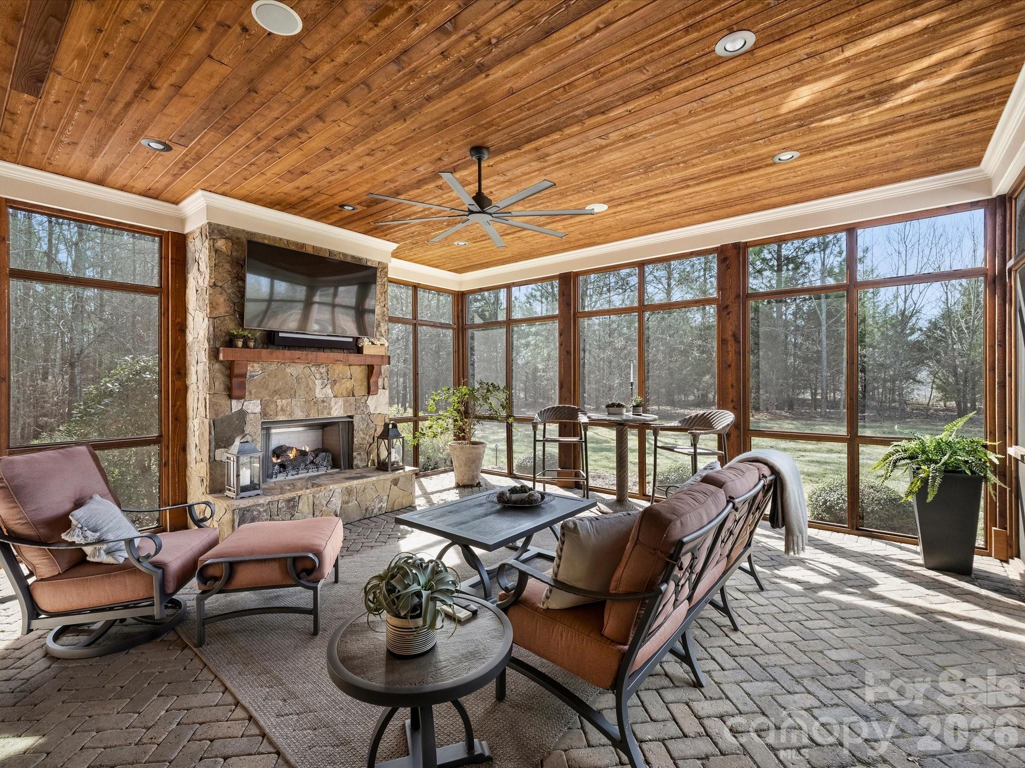 Cardinal Crest - Residential