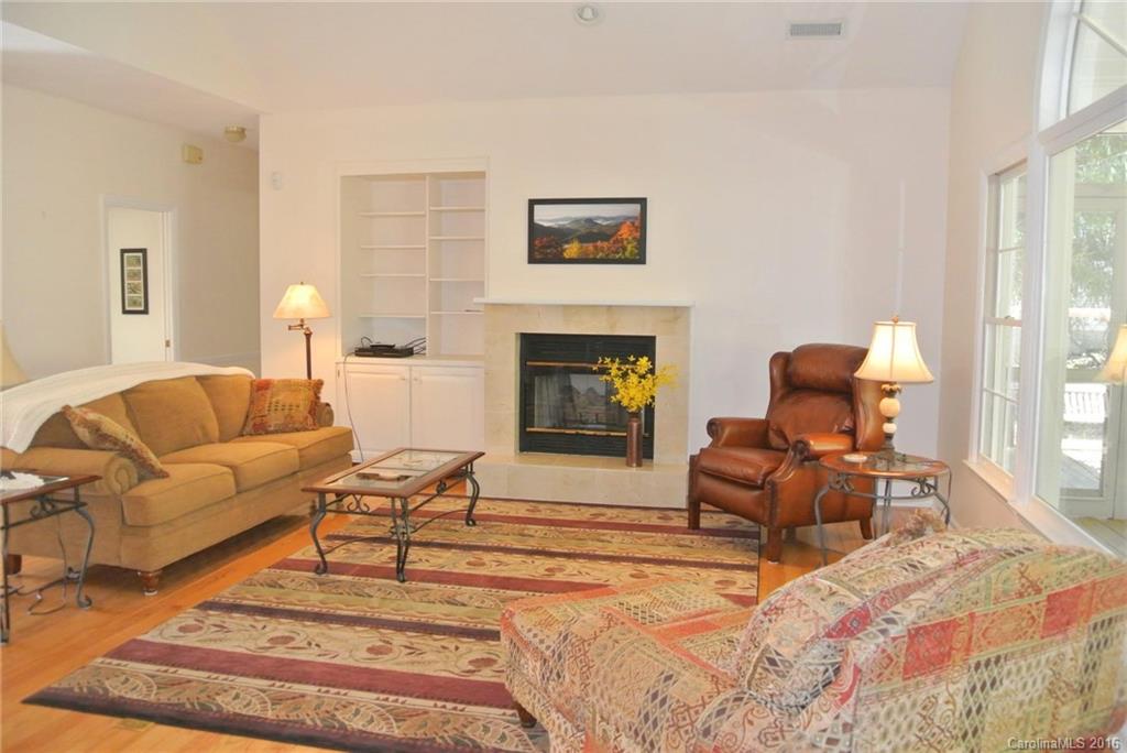 Deerlake Village - Residential