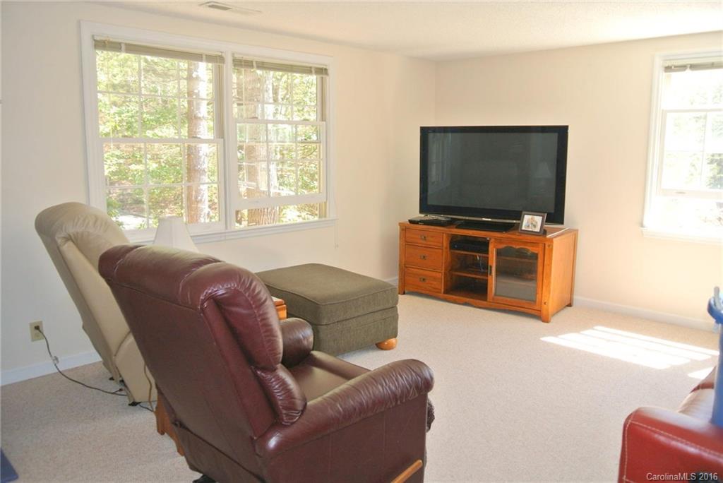 Deerlake Village - Residential