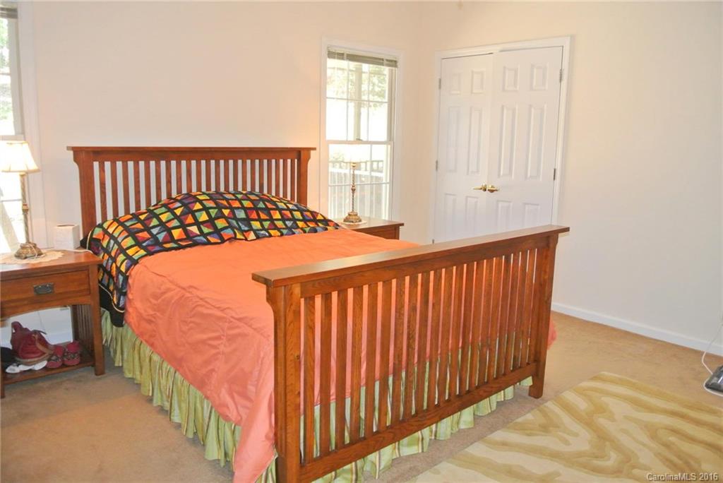 Deerlake Village - Residential