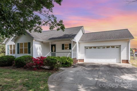 4751 Kemp Dellinger Road Maiden NC 28650