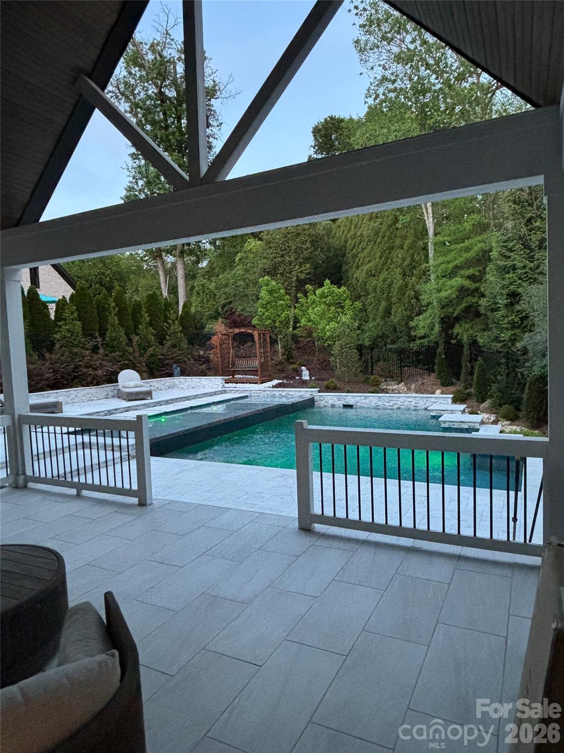 Mia Manor - Residential