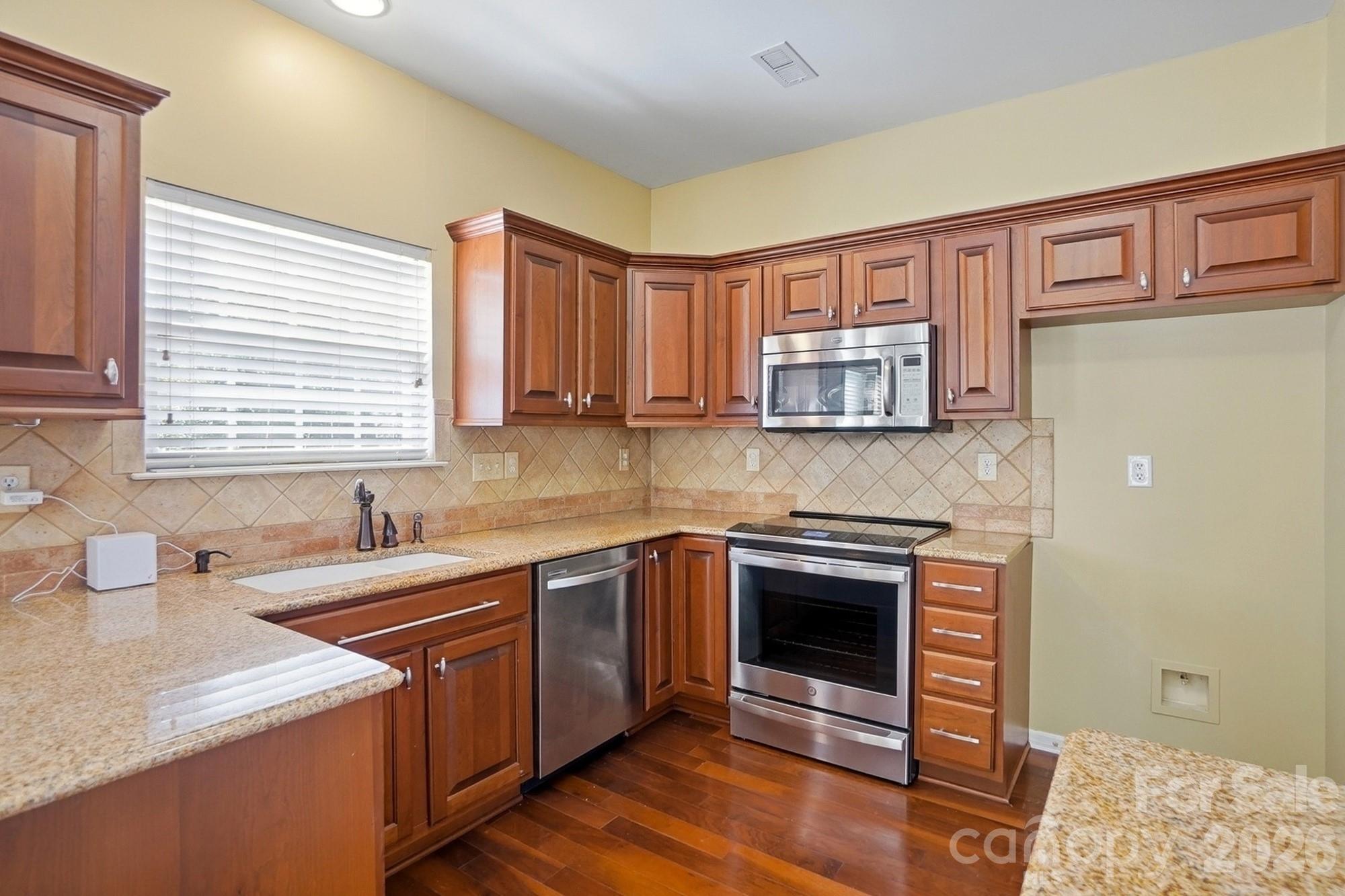 Planters Walk - Residential