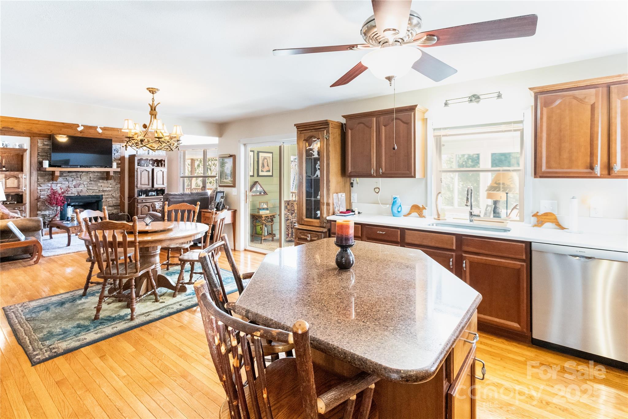 311 Coyote Hollow Road