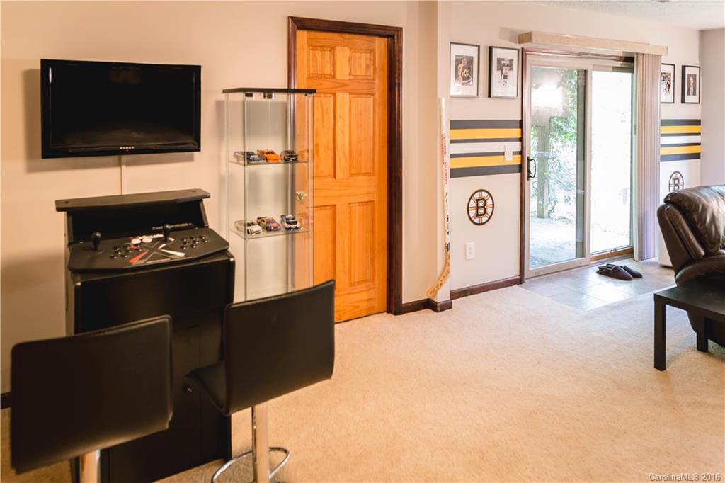 Tega Cay - Residential