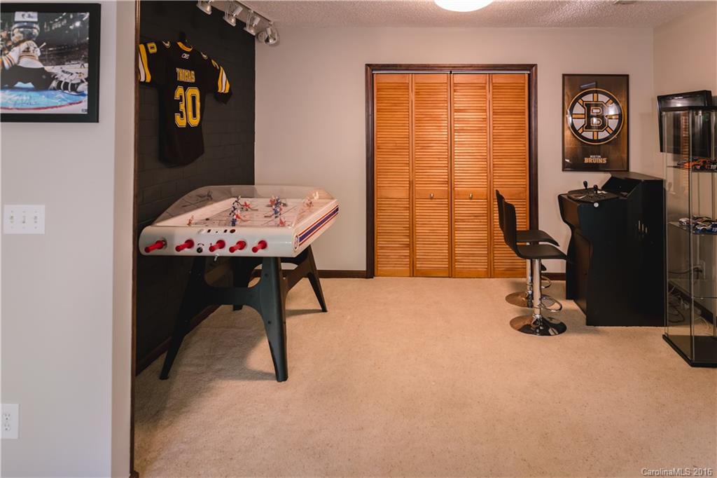 Tega Cay - Residential