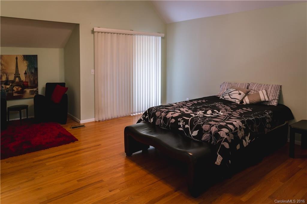 Tega Cay - Residential