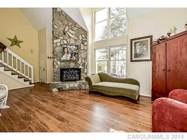 Tega Cay - Residential