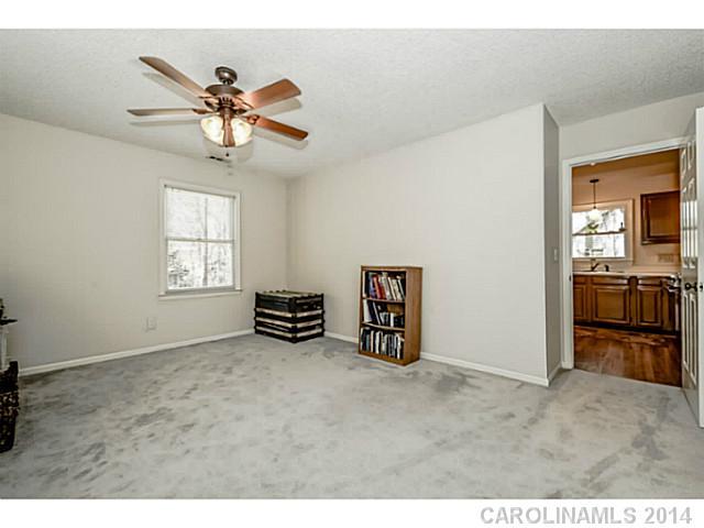 Tega Cay - Residential