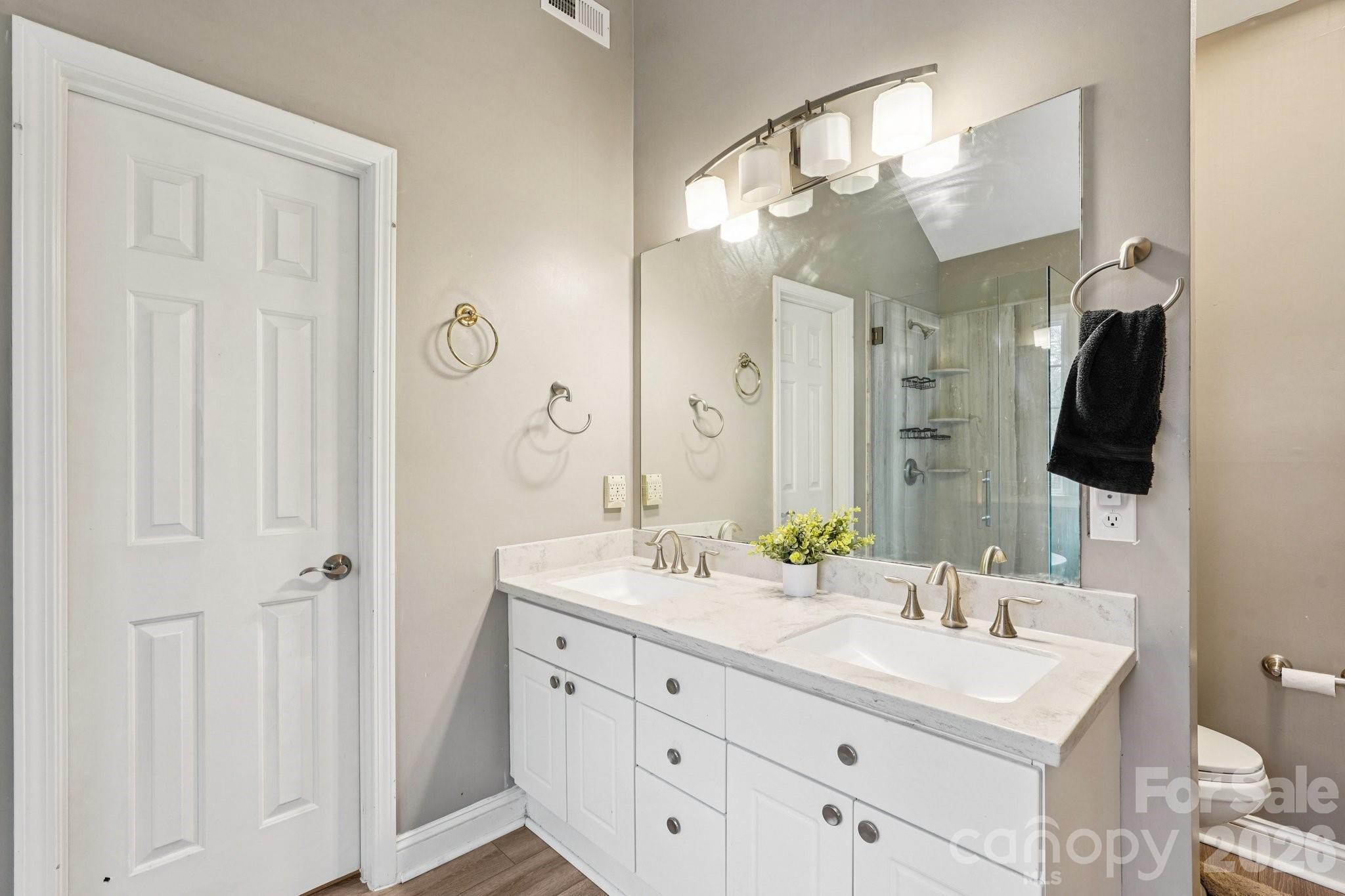 Hunters Pointe - Residential