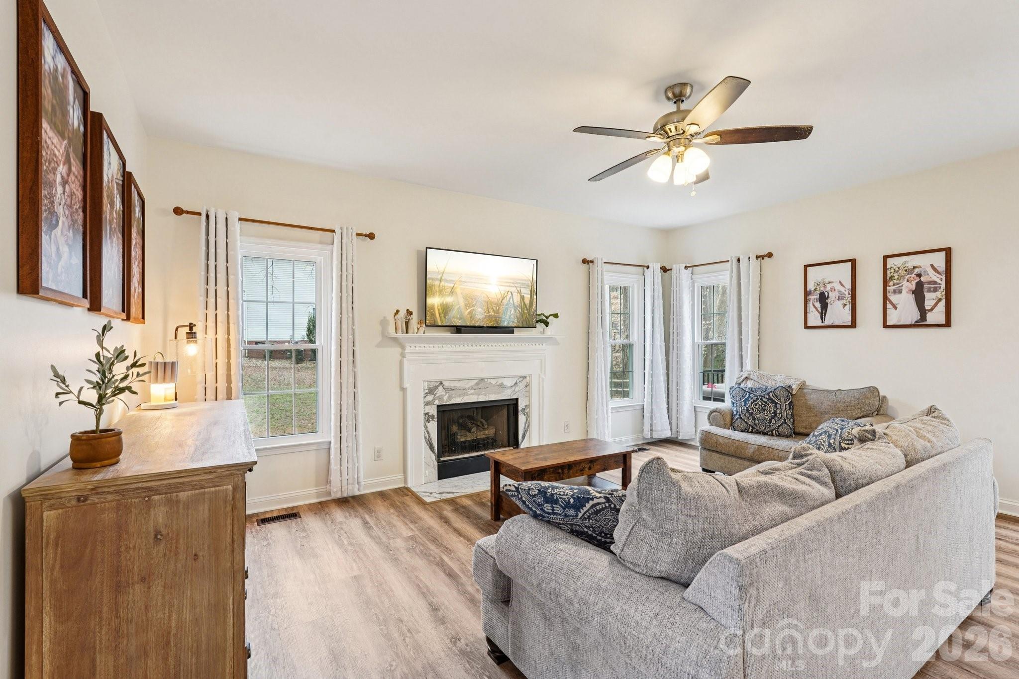 Hunters Pointe - Residential