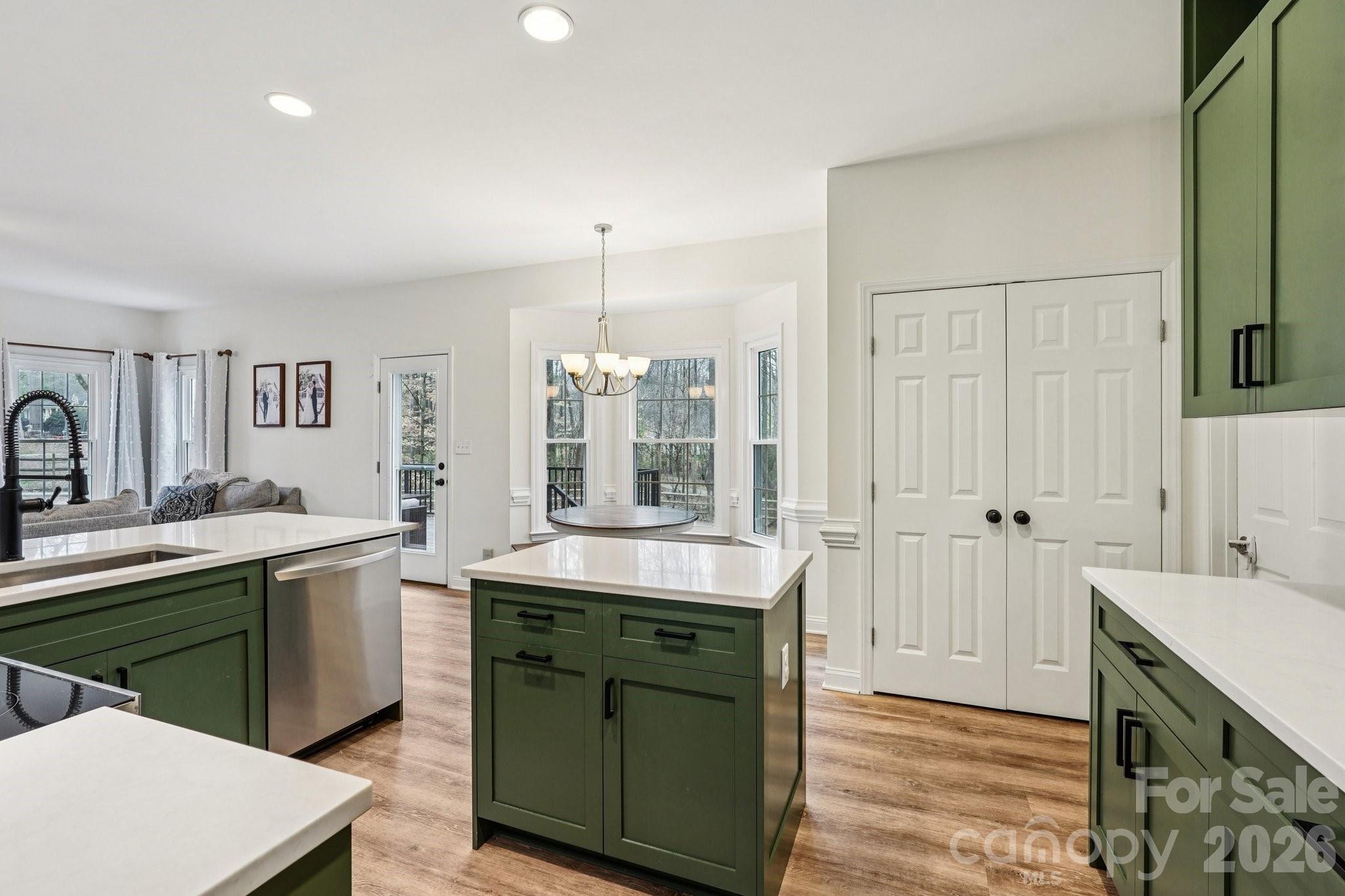 Hunters Pointe - Residential