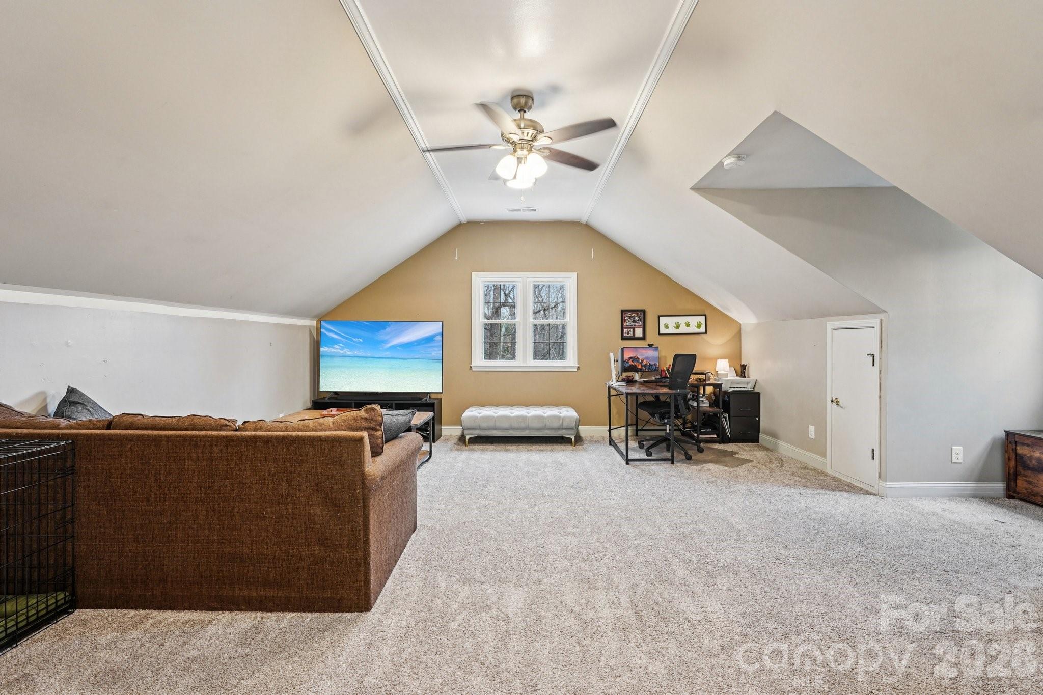 Hunters Pointe - Residential